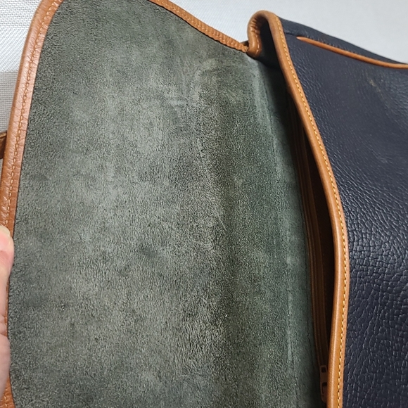 Vintage Dooney and Bourke purse. - Picture 6 of 7